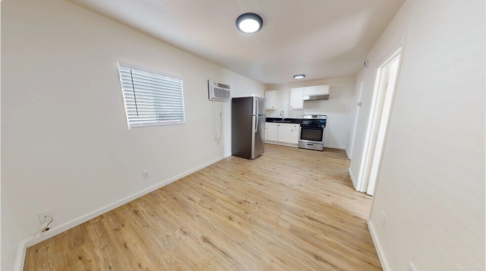 More Photos Of 2715 Twin View Blvd, Shasta Lake Multifamily For Sale