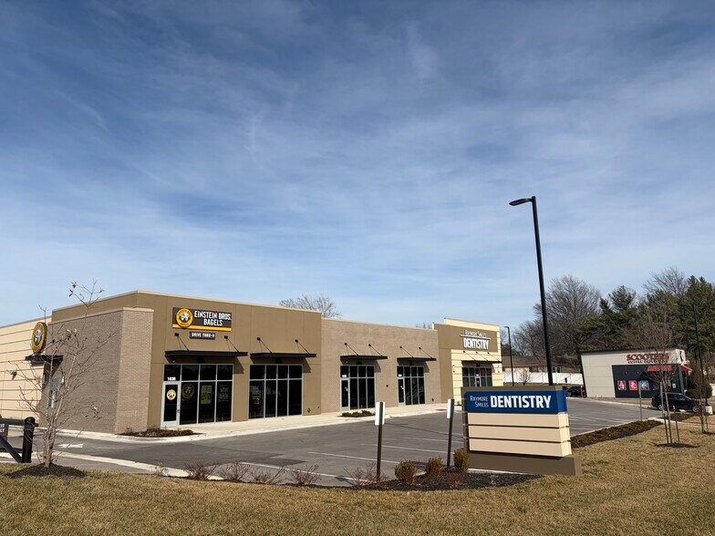 Primary Photo Of 1830 W Foxwood Dr, Raymore Freestanding For Lease