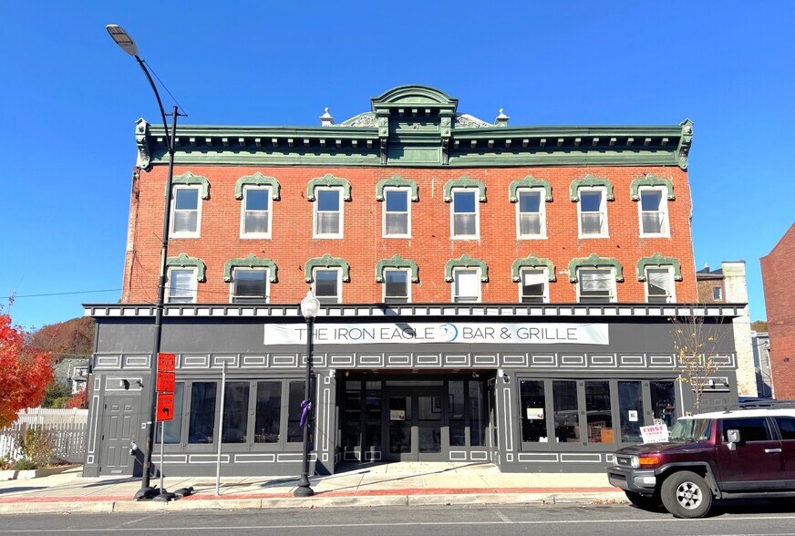 More Photos Of 143 E Lincoln Hwy, Coatesville Restaurant For Lease