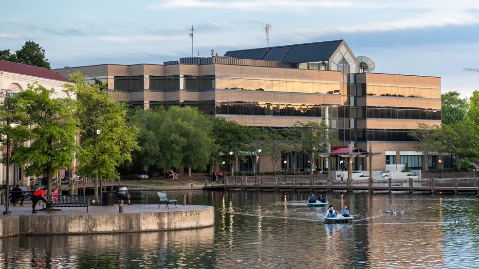 More Photos Of 8801 JM Keynes Dr, Charlotte Office For Lease