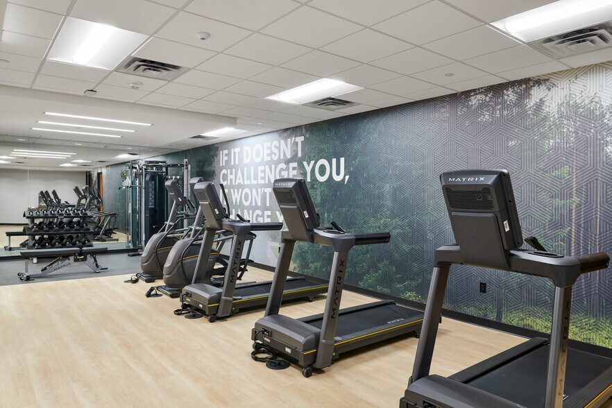 More Photos Of 10900 Wayzata Blvd, Minnetonka Office For Lease