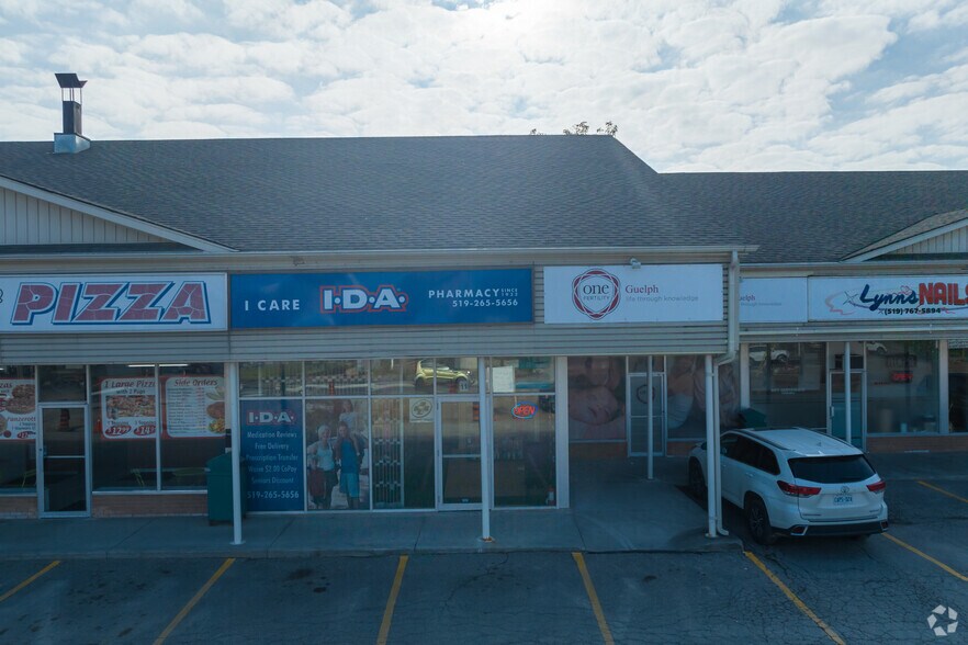 More Photos Of 3-19 Speedvale Av E, Guelph Freestanding For Sale