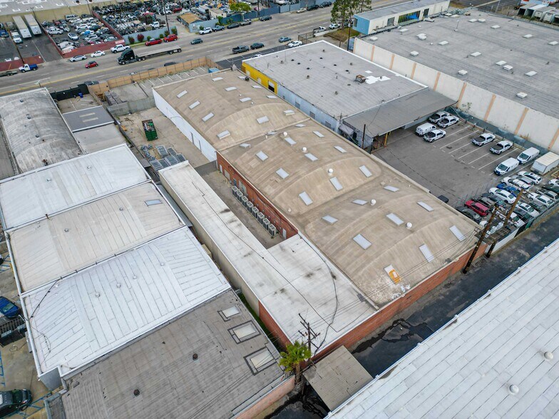More Photos Of 15610 S Main St, Gardena Distribution For Sale