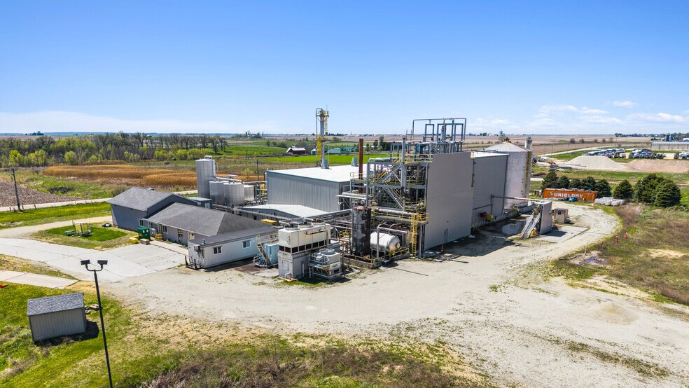More Photos Of 5640 44th Ave S, Clinton Industrial For Sale