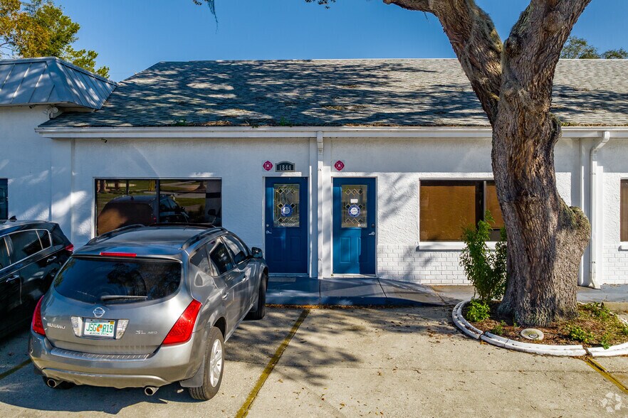 More Photos Of 1844 N Pinellas Ave, Tarpon Springs Flex For Sale