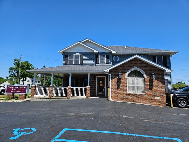 More Photos Of 820 N Michigan Ave, Saginaw Office For Sale