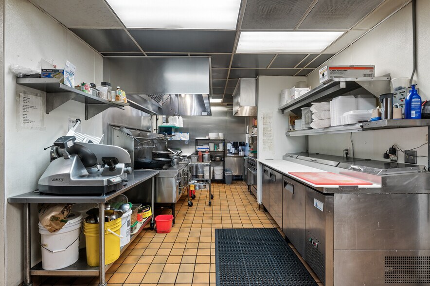 More Photos Of 7429 E River Rd, Fridley Restaurant For Sale