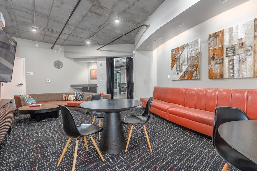 More Photos Of 801 NW 10th St, Oklahoma City Apartments For Lease