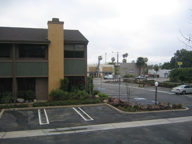 More Photos Of 3701 Long Beach Blvd, Long Beach Office For Lease