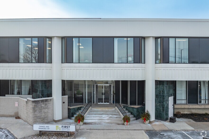 More Photos Of 431 Railroad Ave, Camp Hill Warehouse For Lease