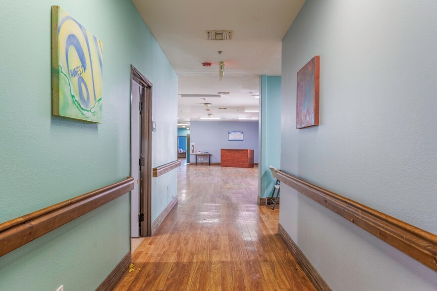 More Photos Of 16286 S Sunland Gin Rd, Arizona City Rehabilitation Center For Sale