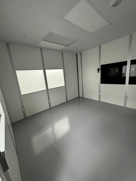 More Photos Of 190 E San Antonio Dr, King City Industrial For Sale