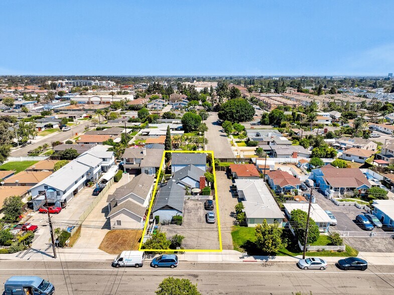 More Photos Of 416 Hamilton St, Costa Mesa Apartments For Sale