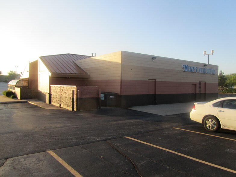 More Photos Of 4721 Lincoln Mall Dr, Matteson Freestanding For Lease