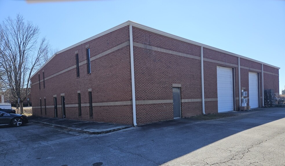 More Photos Of 4962 Austin Park Dr, Buford Warehouse For Sale