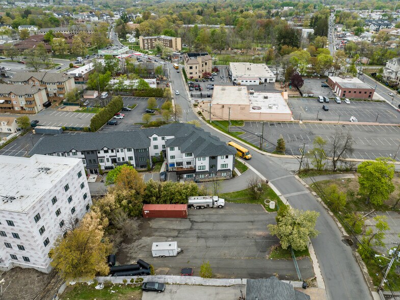 More Photos Of 41 N Madison Ave, Spring Valley Land For Lease