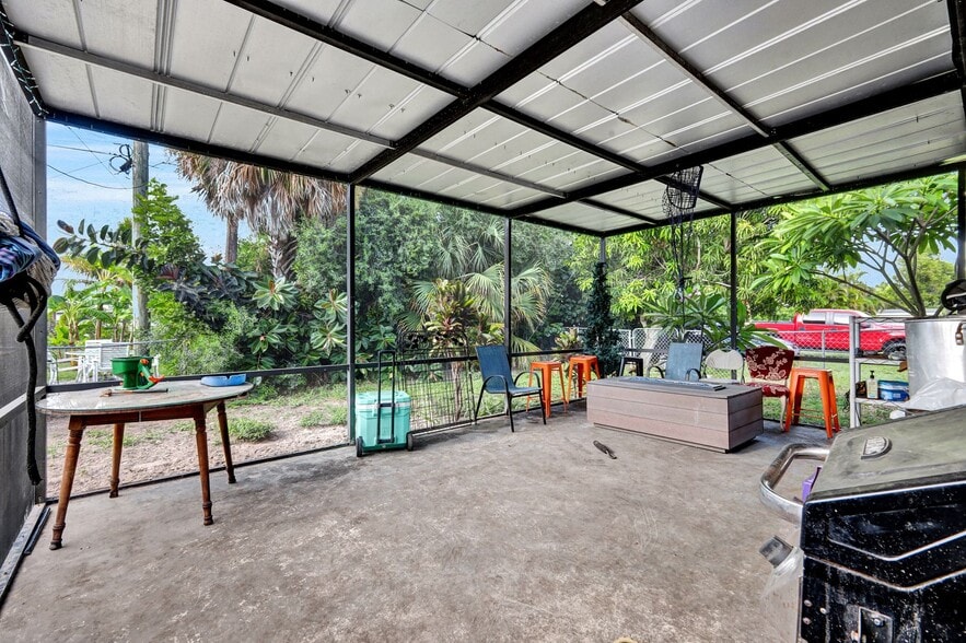More Photos Of 225 Cape Coral Pky E, Cape Coral Apartments For Sale