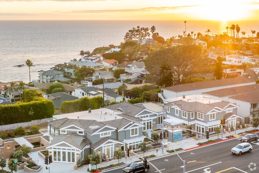 More Photos Of 1363-1373 Coast Hwy, Laguna Beach Storefront Retail Office For Sale