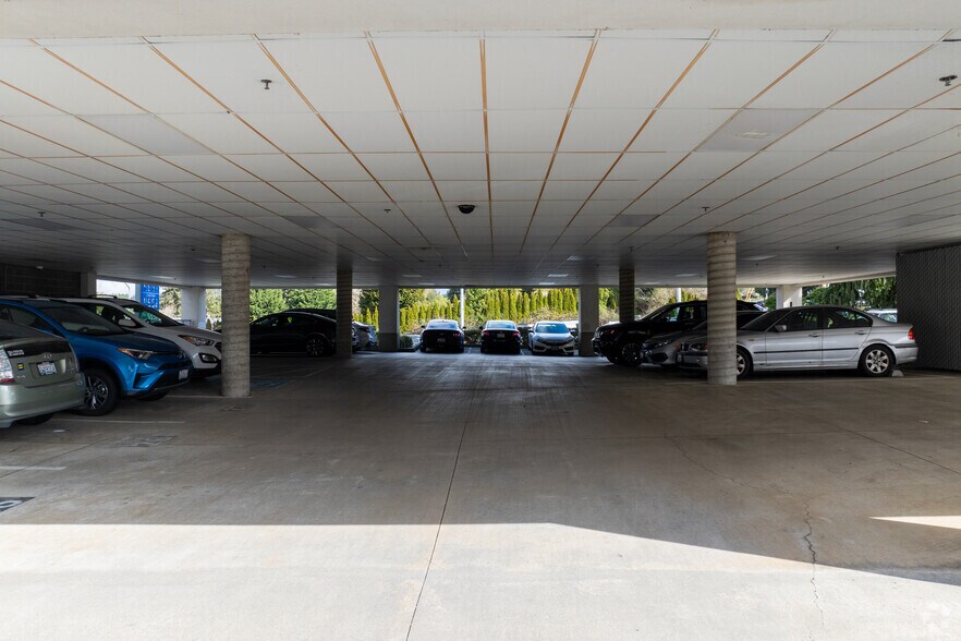 More Photos Of 2122 164th St SW, Lynnwood Office For Sale