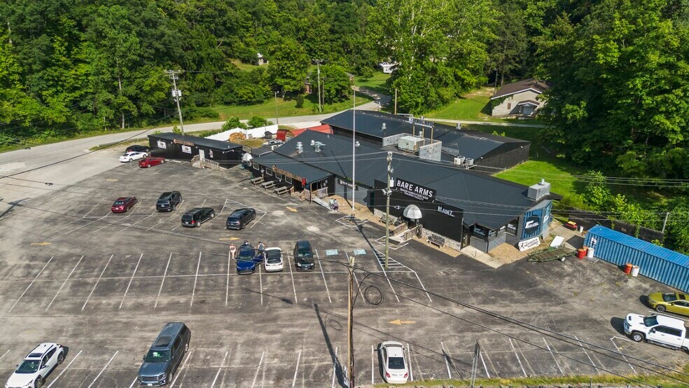 More Photos Of 2134 5th Street Rd, Huntington Restaurant For Sale