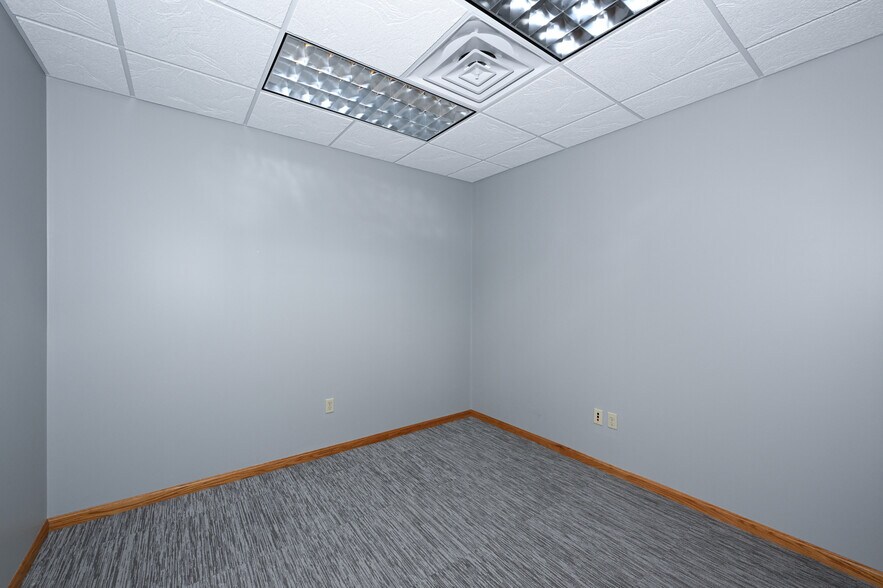 More Photos Of 4067-4083 N Jefferson St, Medina Medical For Lease