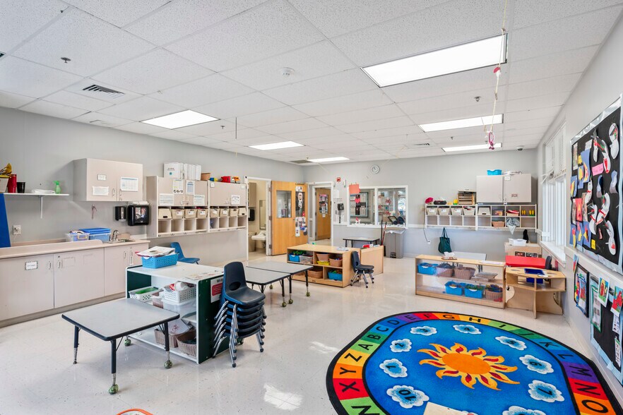 More Photos Of 12960 Troupe St, Woodbridge Daycare Center For Lease