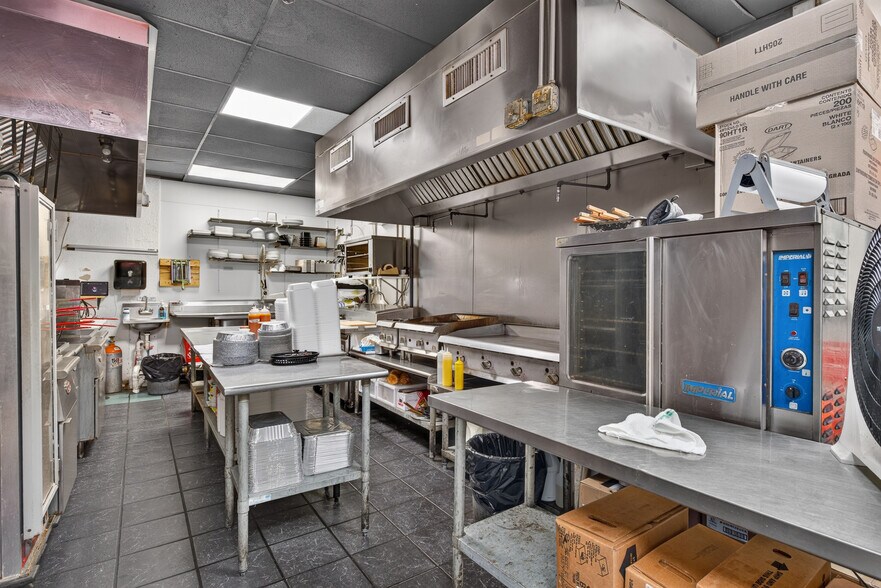 More Photos Of 204 Cumberland St, Lebanon Restaurant For Sale