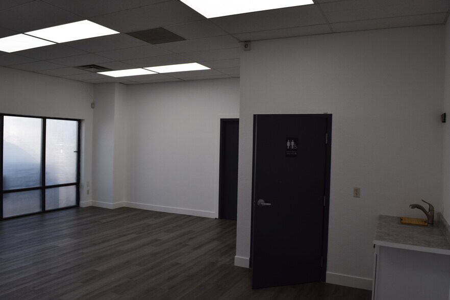 More Photos Of 2211 S Jason St, Denver Warehouse For Lease