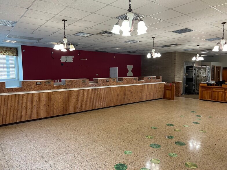 More Photos Of 272 Main Street, Nicholson Office For Sale