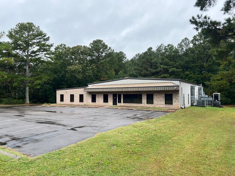 More Photos Of 213 Industrial Blvd, Tullahoma Industrial For Sale