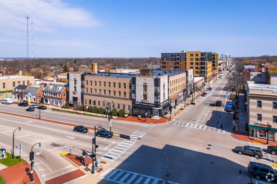 More Photos Of 4001-4015 N Oakland Ave, Shorewood Apartments For Sale