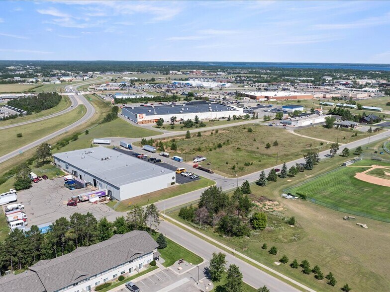 More Photos Of 2301 Johanneson Dr NW, Bemidji Light Distribution For Lease