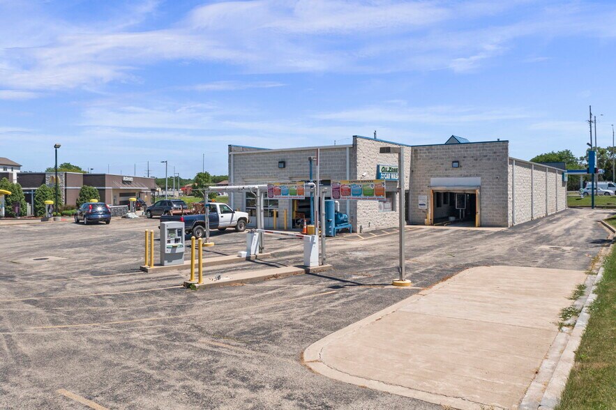 More Photos Of 508 N River Rd, Naperville Auto Repair For Sale