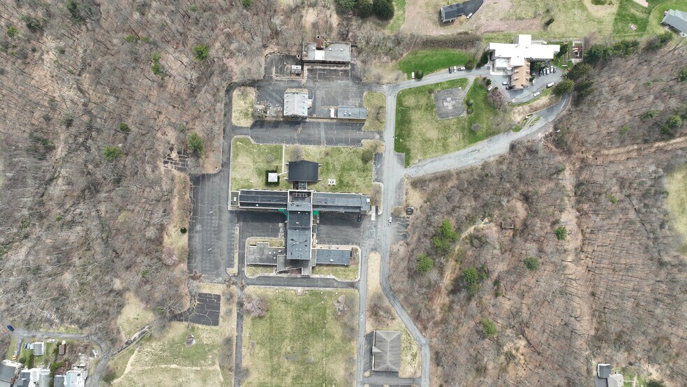 More Photos Of 101 Broad St, Ashland Hospital For Sale