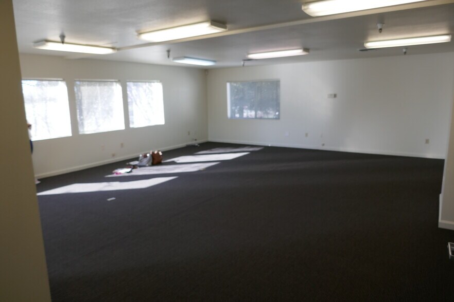 More Photos Of 3721 Santa Rosa Ave, Santa Rosa Warehouse For Lease