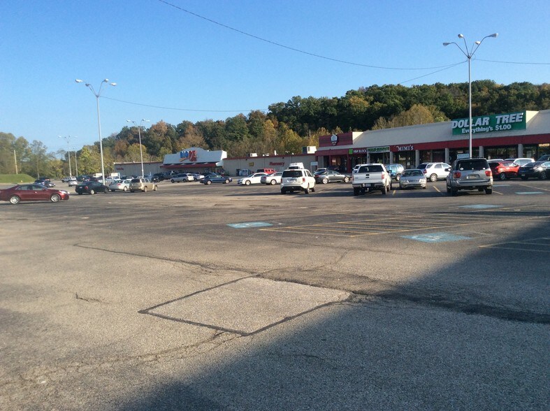 More Photos Of 5636 US Route 60, Huntington Unknown For Lease