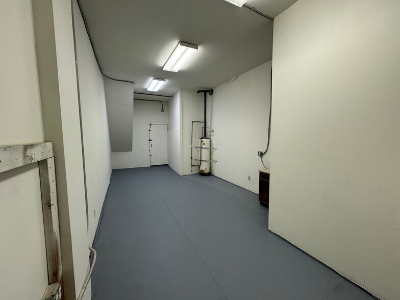 More Photos Of 1551-1555 Clement St, San Francisco Storefront Retail Residential For Lease