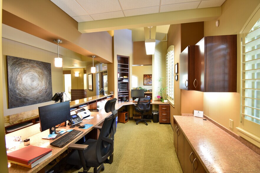 More Photos Of 2500 W William Cannon Dr, Austin Medical For Sale