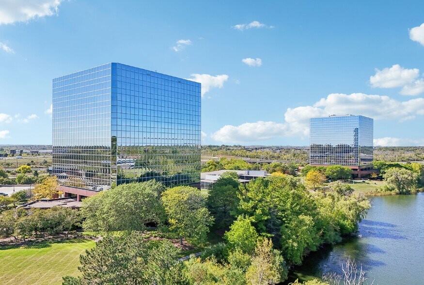 Primary Photo Of 10850 W Park Pl, Milwaukee Office For Lease