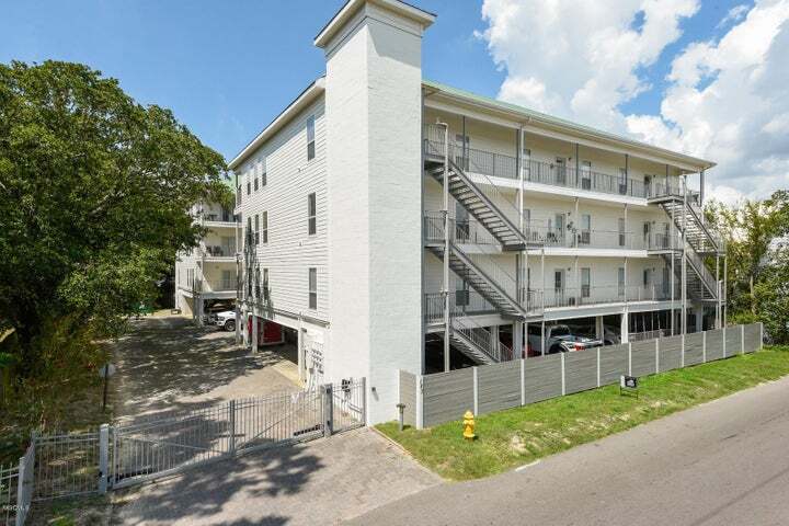 More Photos Of 183 McDonnell Ave, Biloxi Apartments For Sale