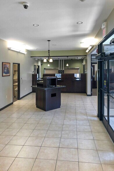 More Photos Of 291 E Hwy CC, Nixa Bank For Lease
