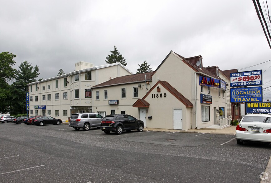 Primary Photo Of 11880 Bustleton Ave, Philadelphia Medical For Lease