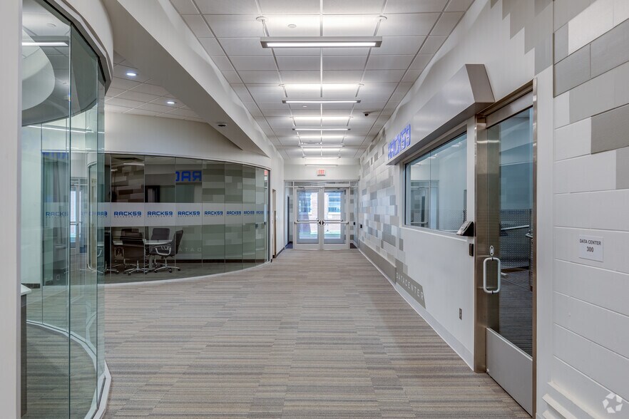 More Photos Of 7725 W Reno Ave, Oklahoma City Office For Lease