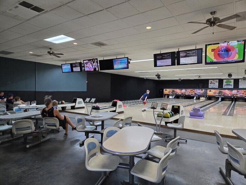 More Photos Of 2006 S Main St, Farmville Bowling Alley For Sale