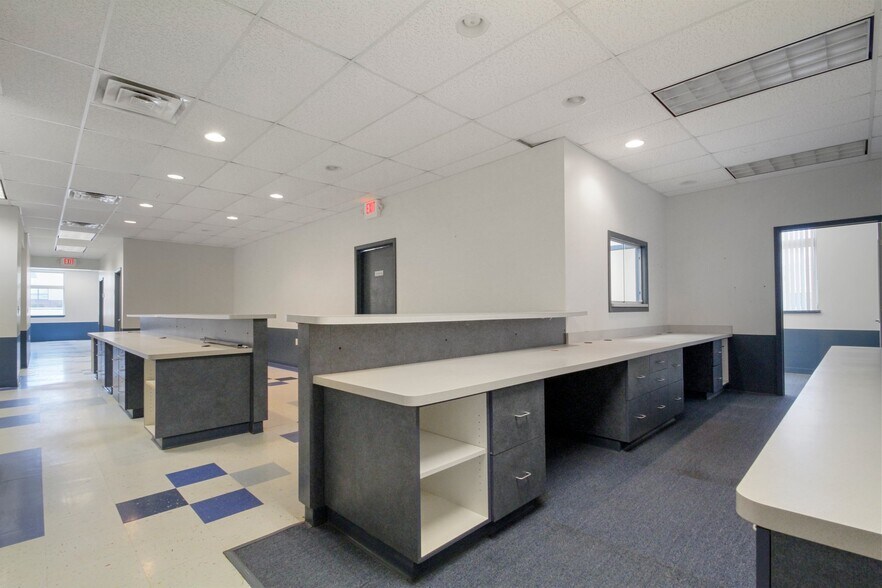 More Photos Of 3100 Independence Sq, West Plains Medical For Lease
