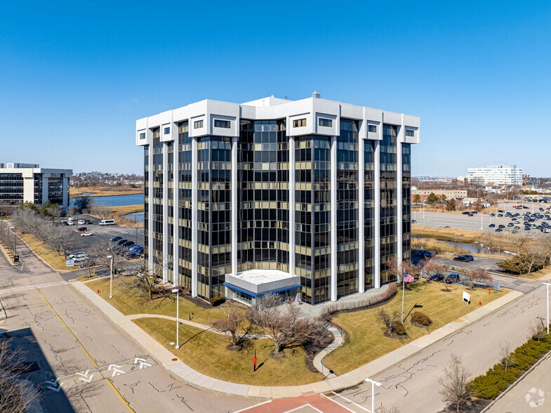 More Photos Of 95 Heritage Dr, Quincy Office For Sale