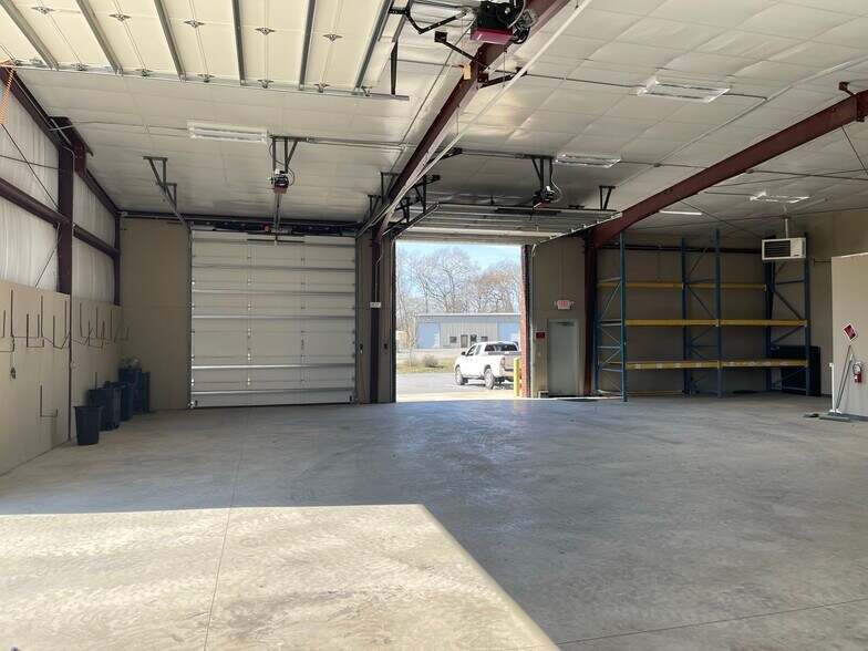 More Photos Of 4950 Stough Rd SW, Concord Flex For Sale