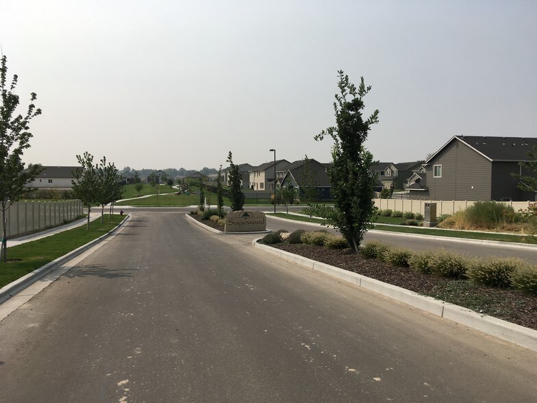 More Photos Of 1664 S Woodsage Ave, Meridian Office For Lease