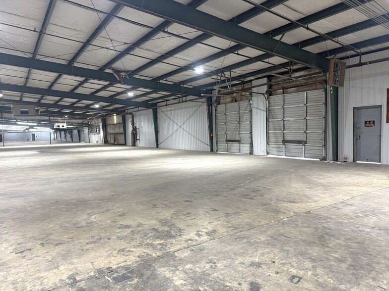 More Photos Of 60063 Puckett Dr, Amory Manufacturing For Lease