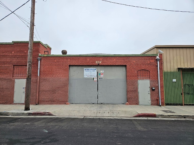 Primary Photo Of 2816 Naomi Ave, Los Angeles Distribution For Lease